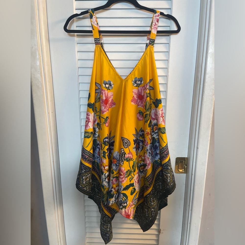 Unique Spectrum 2X XXL Floral Kerchief Tunic Boho/Bohemian Flowing Tank